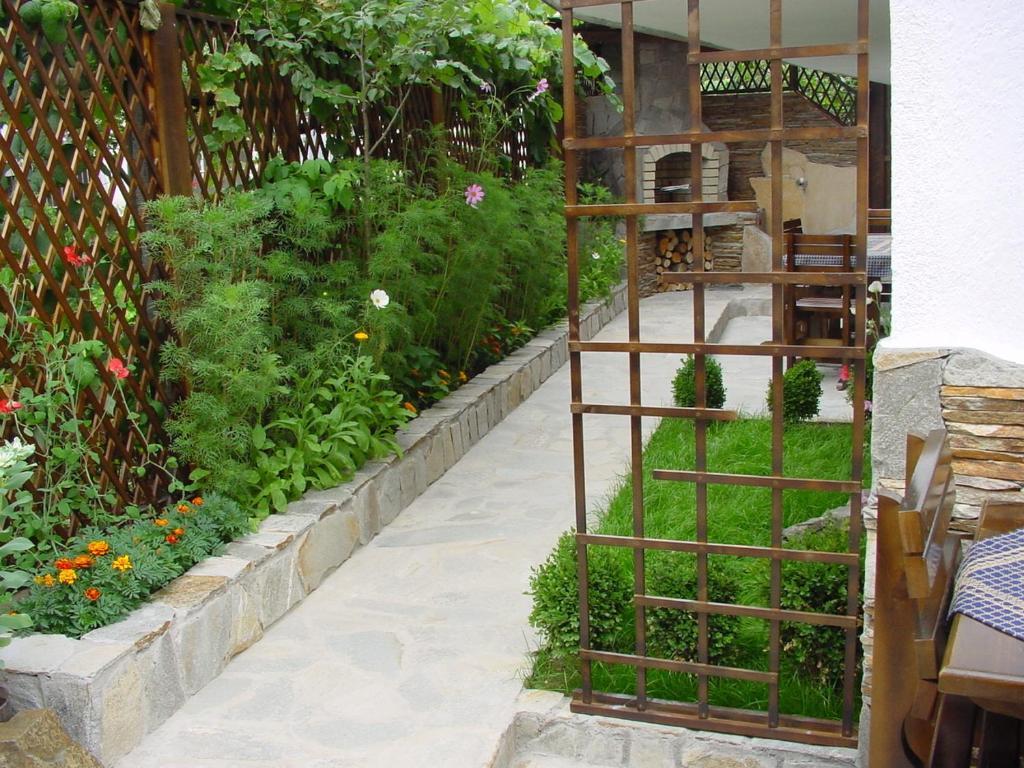 דוברינישטה Guest House Voyno מראה חיצוני תמונה