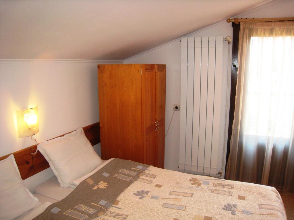 דוברינישטה Guest House Voyno חדר תמונה